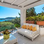 Bella Vista Marinella 1 度假居