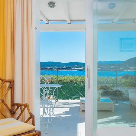 Bella Vista Marinella 1 度假居 奧爾比亞