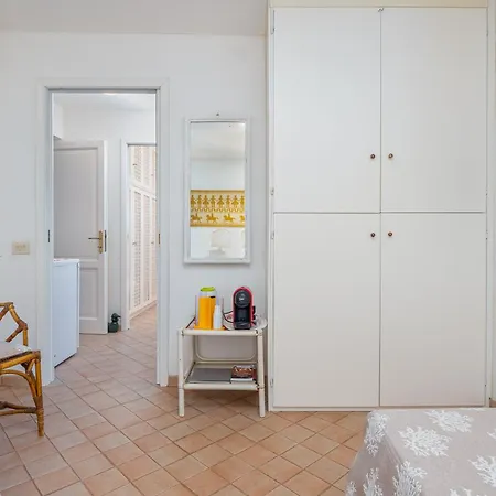 Bella Vista Marinella 1 度假居