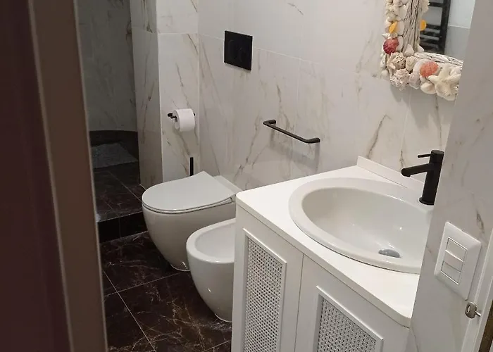 בית נופש Bella Vista Marinella 1 *