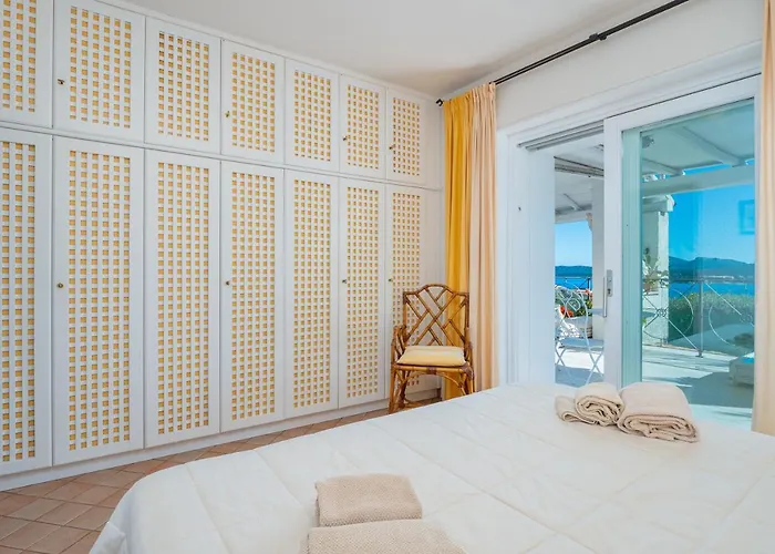 בית נופש Bella Vista Marinella 1 *