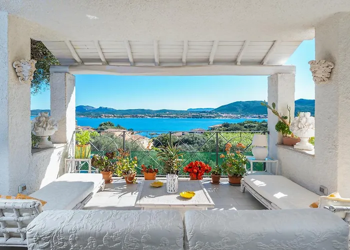 Bella Vista Marinella 1 Holiday home *